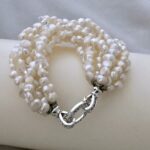 Freshwater Pearl Bracelet with Rhinestone Clasp